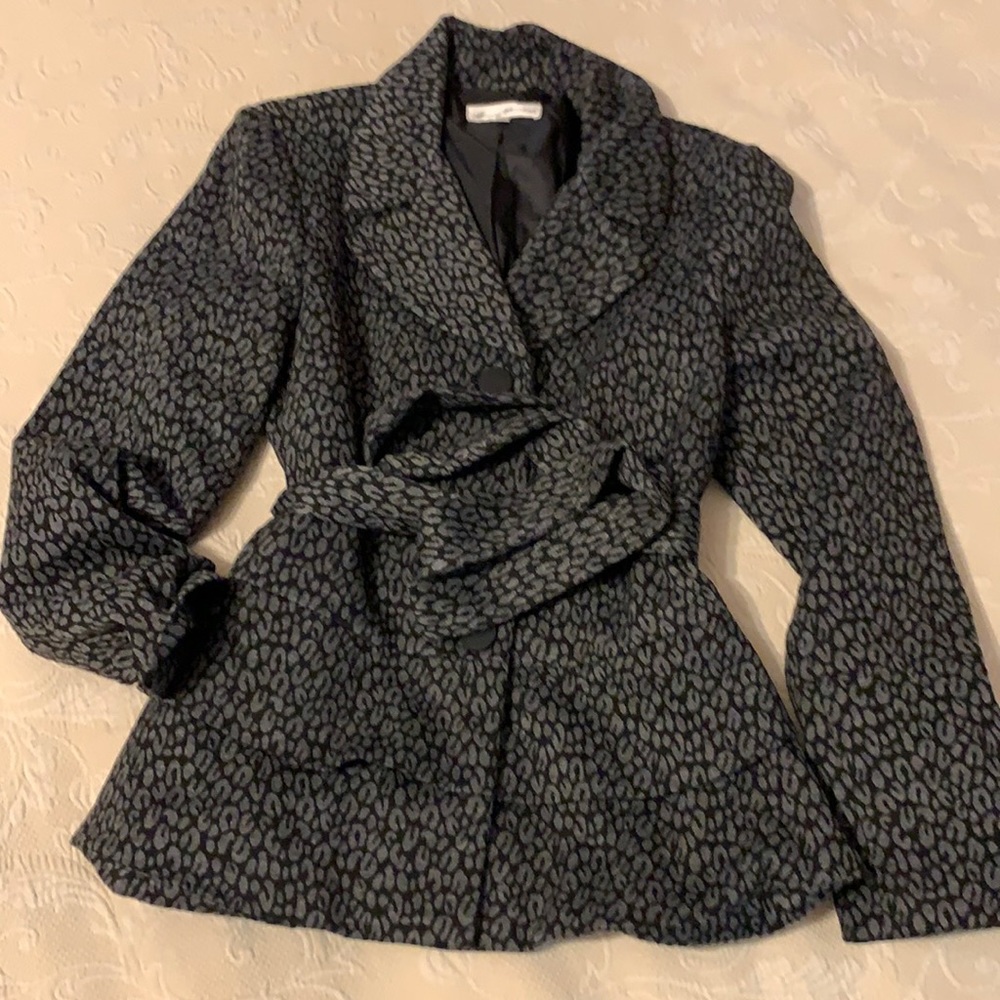 Geometric peplum belted jacket!